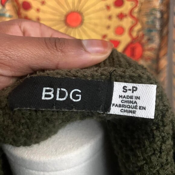 Oversized khaki green BDG indie knit fall sweater - Picture 7 of 8